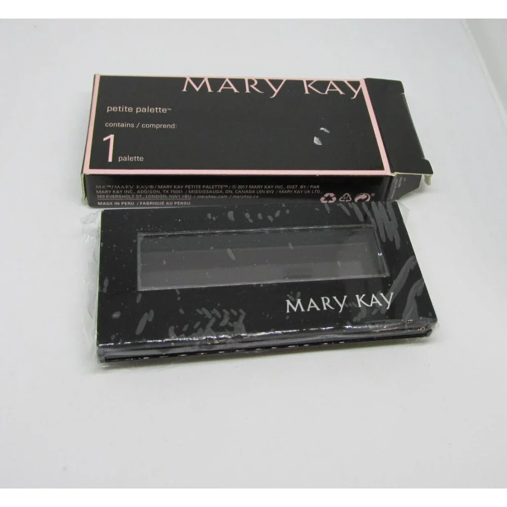 MARY KAY PETITE PALETTE 114610 UNFILLED REFILLABLE MAGNETIC COMPACT New